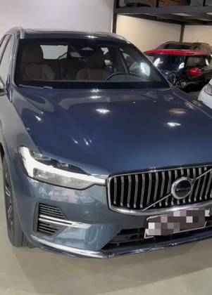 VOLVO XC60 2022