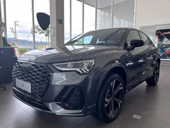 AUDI Q3 2025