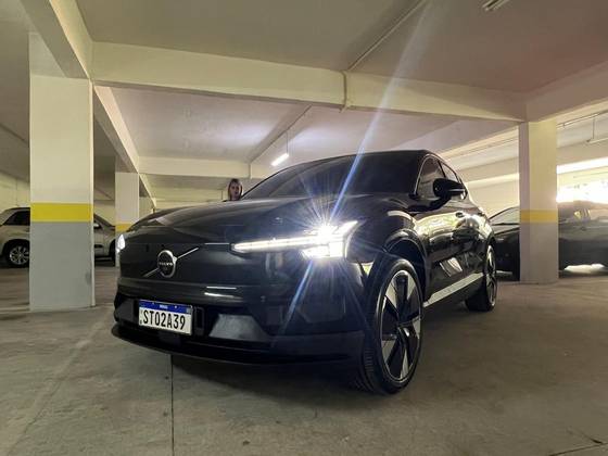 VOLVO EX30 2024