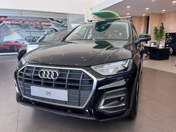 AUDI Q5 2025