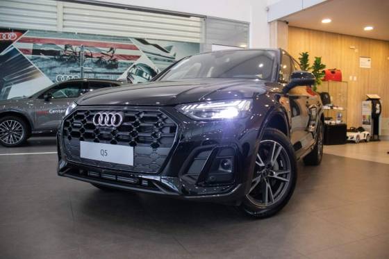 AUDI Q5 2024