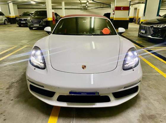 PORSCHE 718 2017