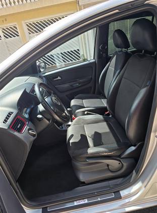 VOLKSWAGEN FOX 2014