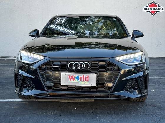AUDI A4 2021