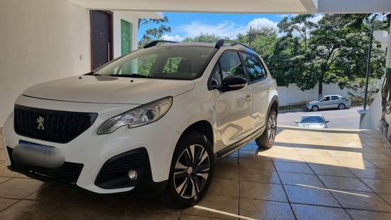 PEUGEOT 2008 2022