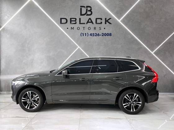 VOLVO XC60 2018