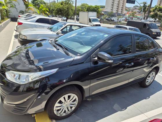 TOYOTA YARIS 2021