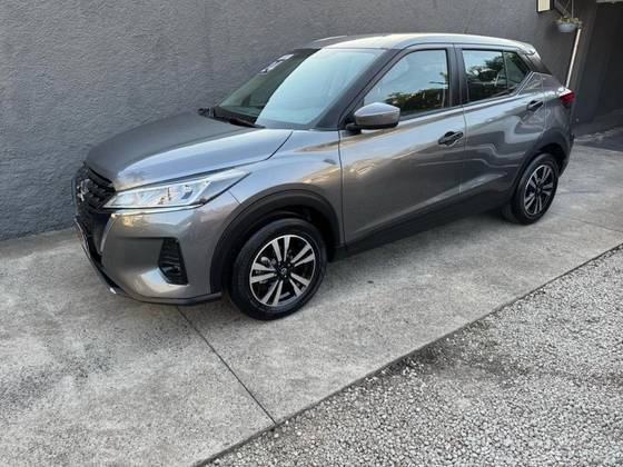 NISSAN KICKS 2024