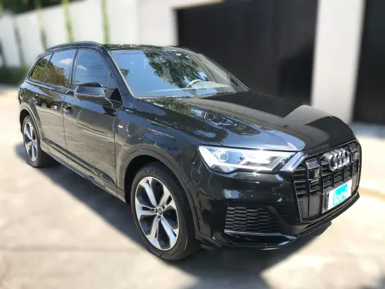 AUDI Q7 2022