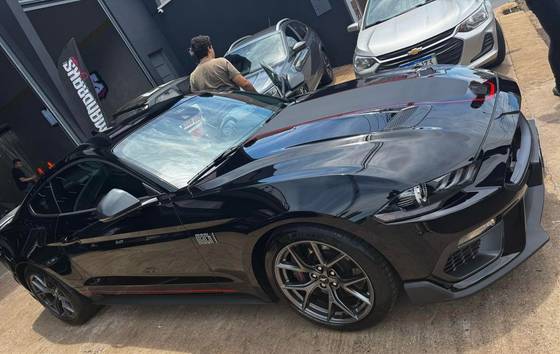 FORD MUSTANG 2023