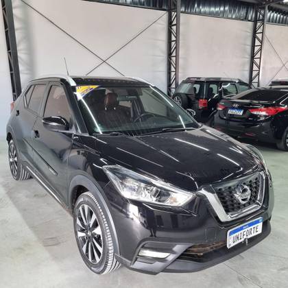 NISSAN KICKS 2017