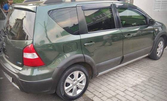 NISSAN LIVINA 2014