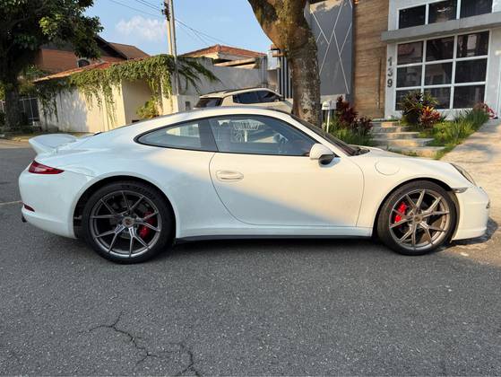 PORSCHE 911 2014