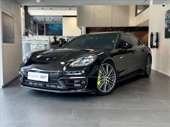 PORSCHE PANAMERA 2023