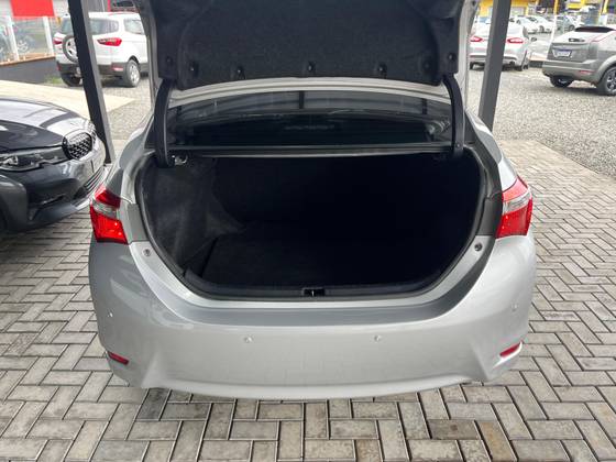 TOYOTA COROLLA 2017