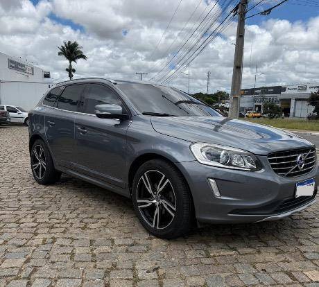 VOLVO XC60 2017