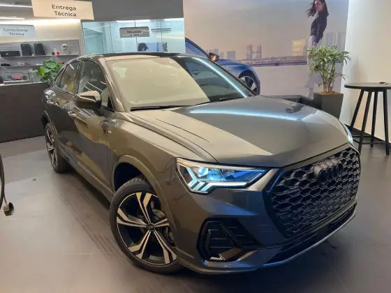 AUDI Q3 2025