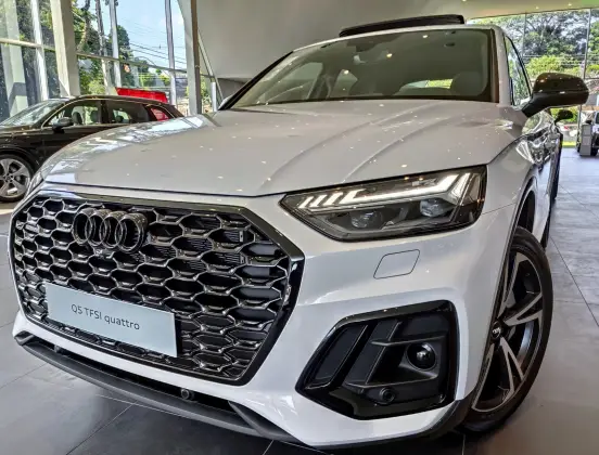 AUDI Q5 2025