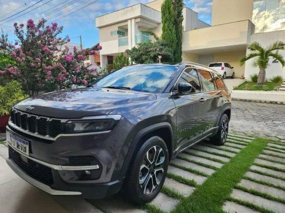 JEEP COMMANDER 2023