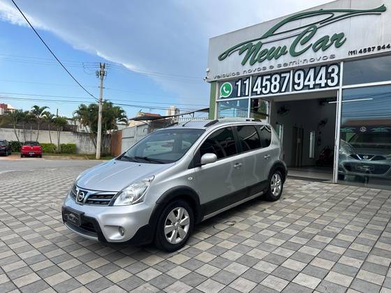 NISSAN LIVINA 2014
