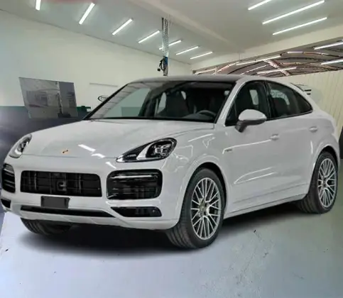 PORSCHE CAYENNE 2025
