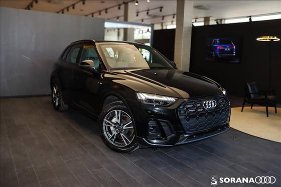 AUDI Q5 2024