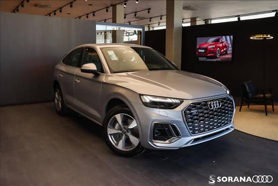 AUDI Q5 2024