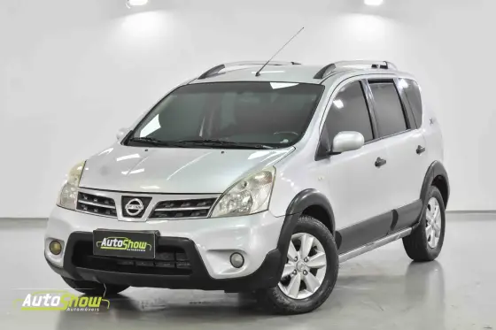 NISSAN LIVINA 2013