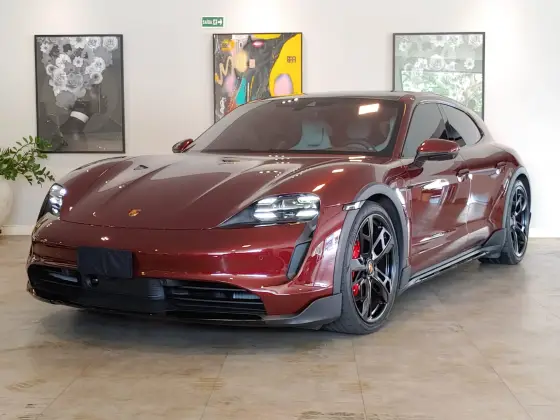 PORSCHE TAYCAN 2023