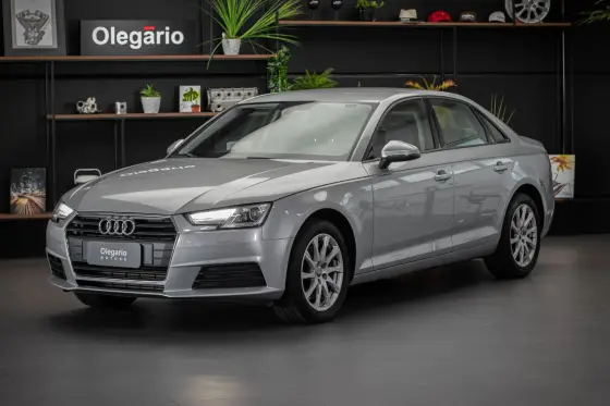 AUDI A4 2018