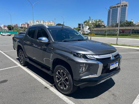 MITSUBISHI L200 TRITON 2025