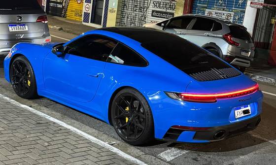 PORSCHE 911 2023