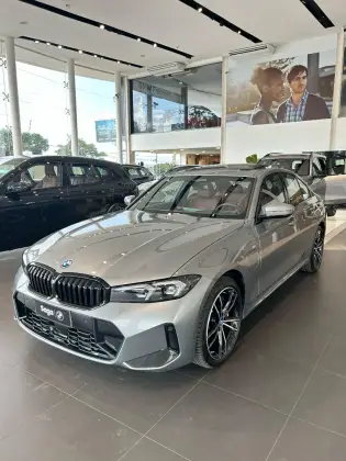 BMW 330e 2024