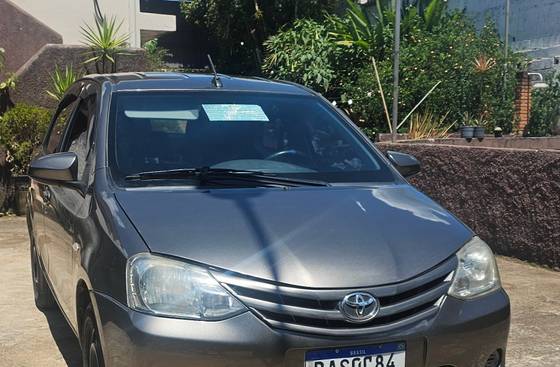TOYOTA ETIOS 2017