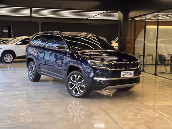 JEEP COMMANDER 2023