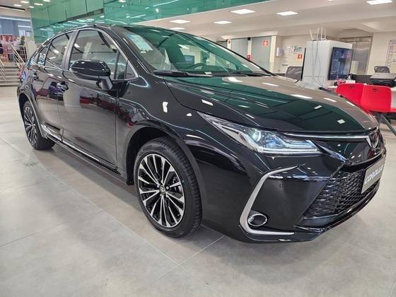 TOYOTA COROLLA 2025