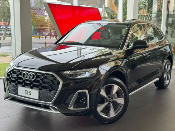 AUDI Q5 2024