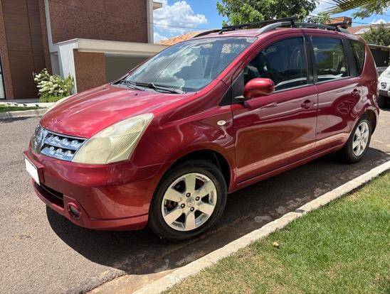 NISSAN LIVINA 2012