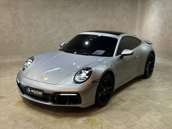 PORSCHE 911 2020