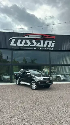 TOYOTA HILUX 2012