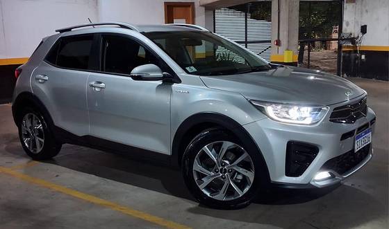 KIA STONIC 2024