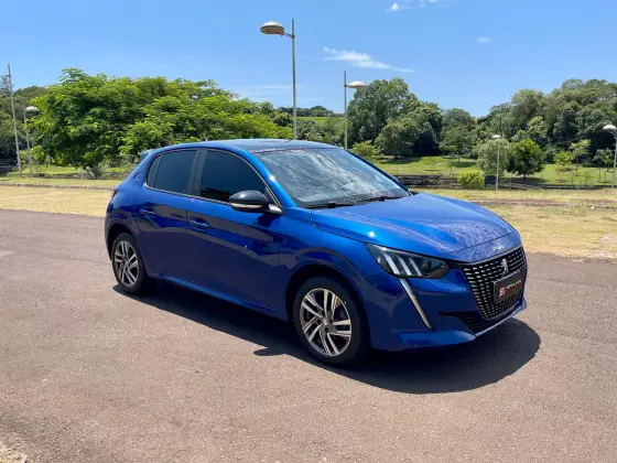 PEUGEOT 208 2021