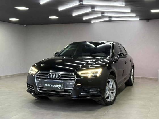 AUDI A4 2017