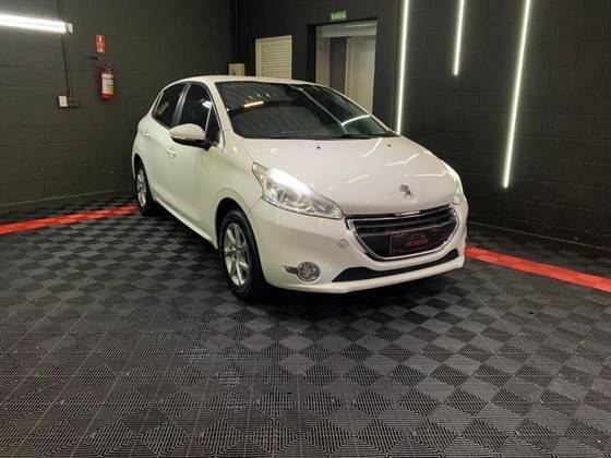 PEUGEOT 208 2014