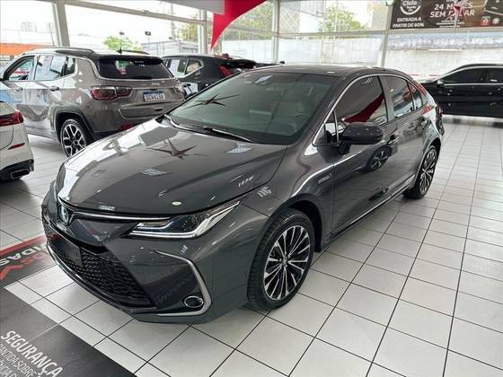 TOYOTA COROLLA 2025