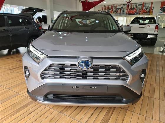 TOYOTA RAV4 2024