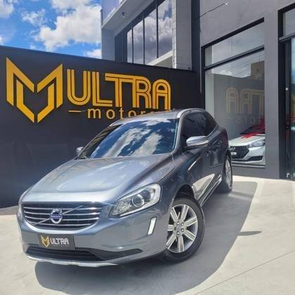VOLVO XC60 2017