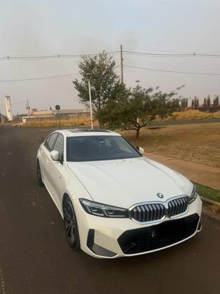 BMW 320i 2023