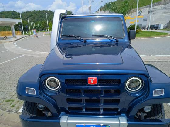 TROLLER T4 2011