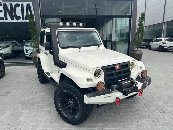 TROLLER T4 2013